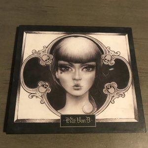 Kat Von D Makeup - Limited Edition KVD Spellbinding Palette Kat Von D Makeup - Limited Edition KVD Spellbinding Palette
